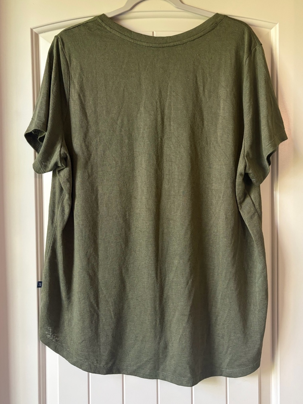 GAP Olive Green V Neck T Shirt - Picture 4 of 4